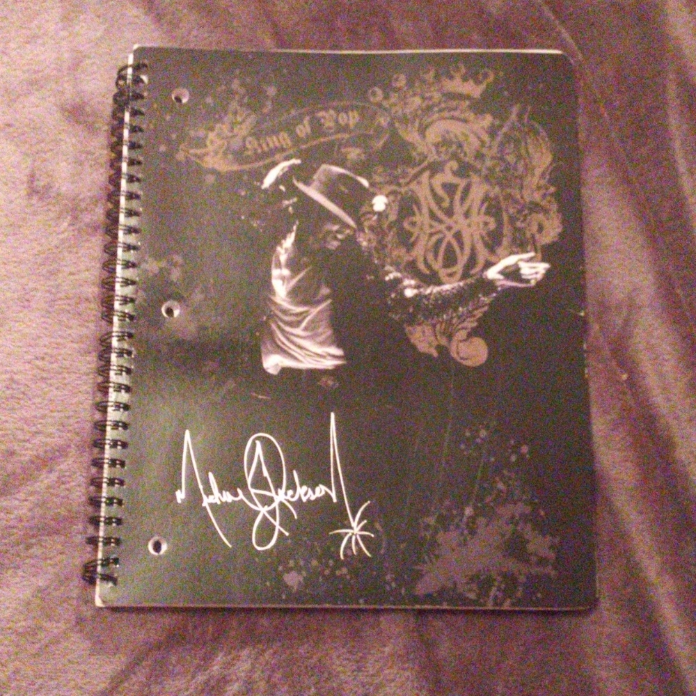 Michael Jackson notebook - Picture 1 of 2